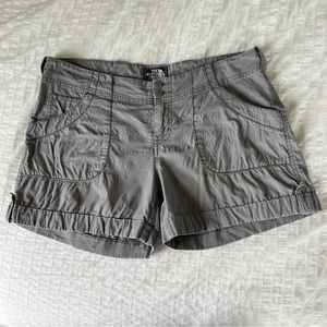 The North Face Ripstop Hiking Lager Roll Shorts in Grey, 12